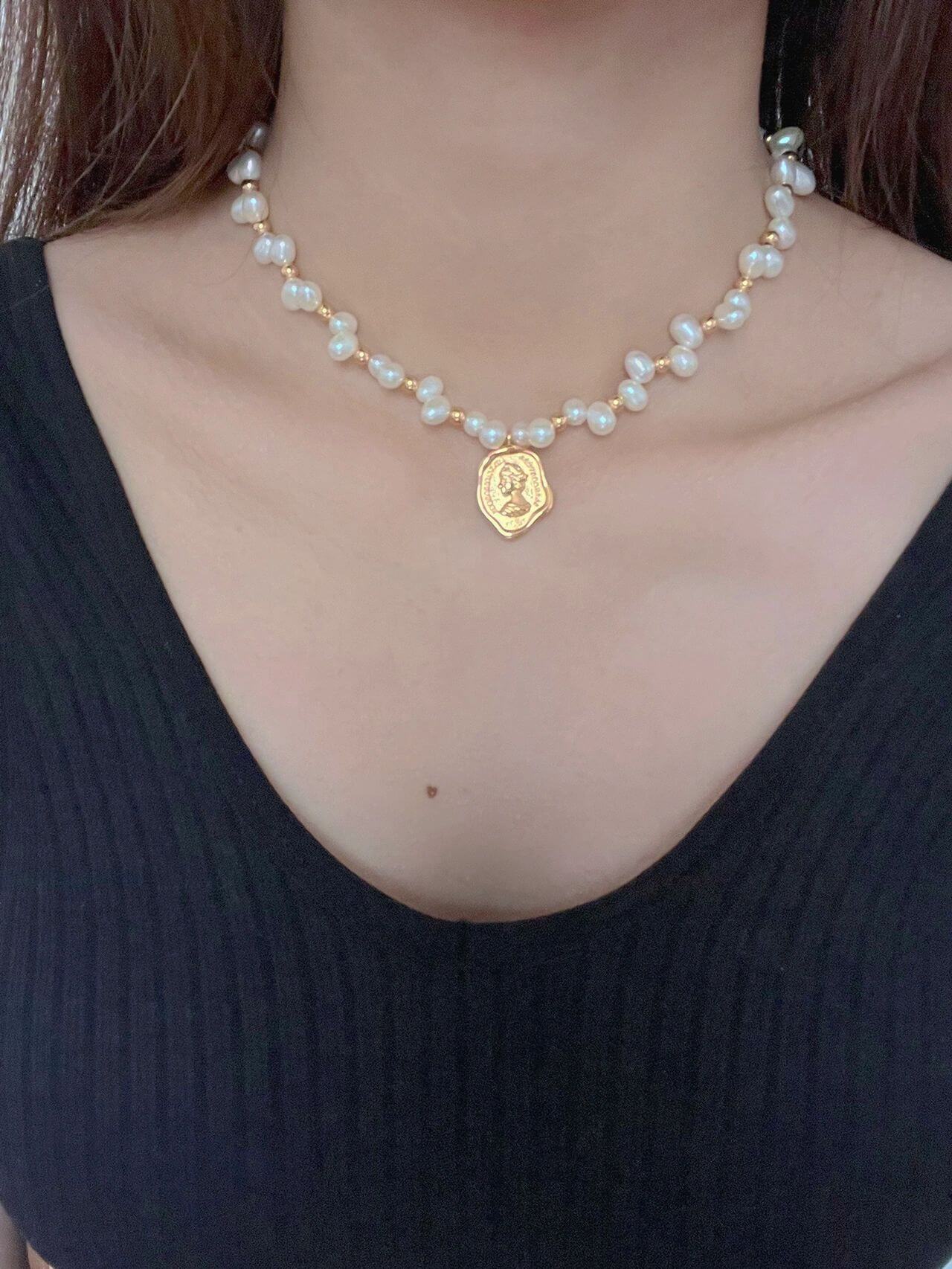 The Devika Pendant