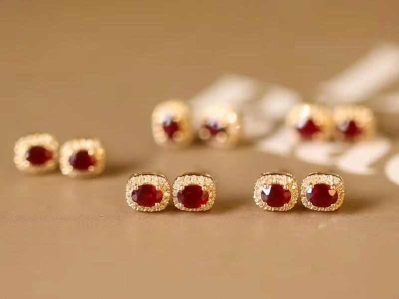 Pigeon Ruby Studs | 18K Royal Edition