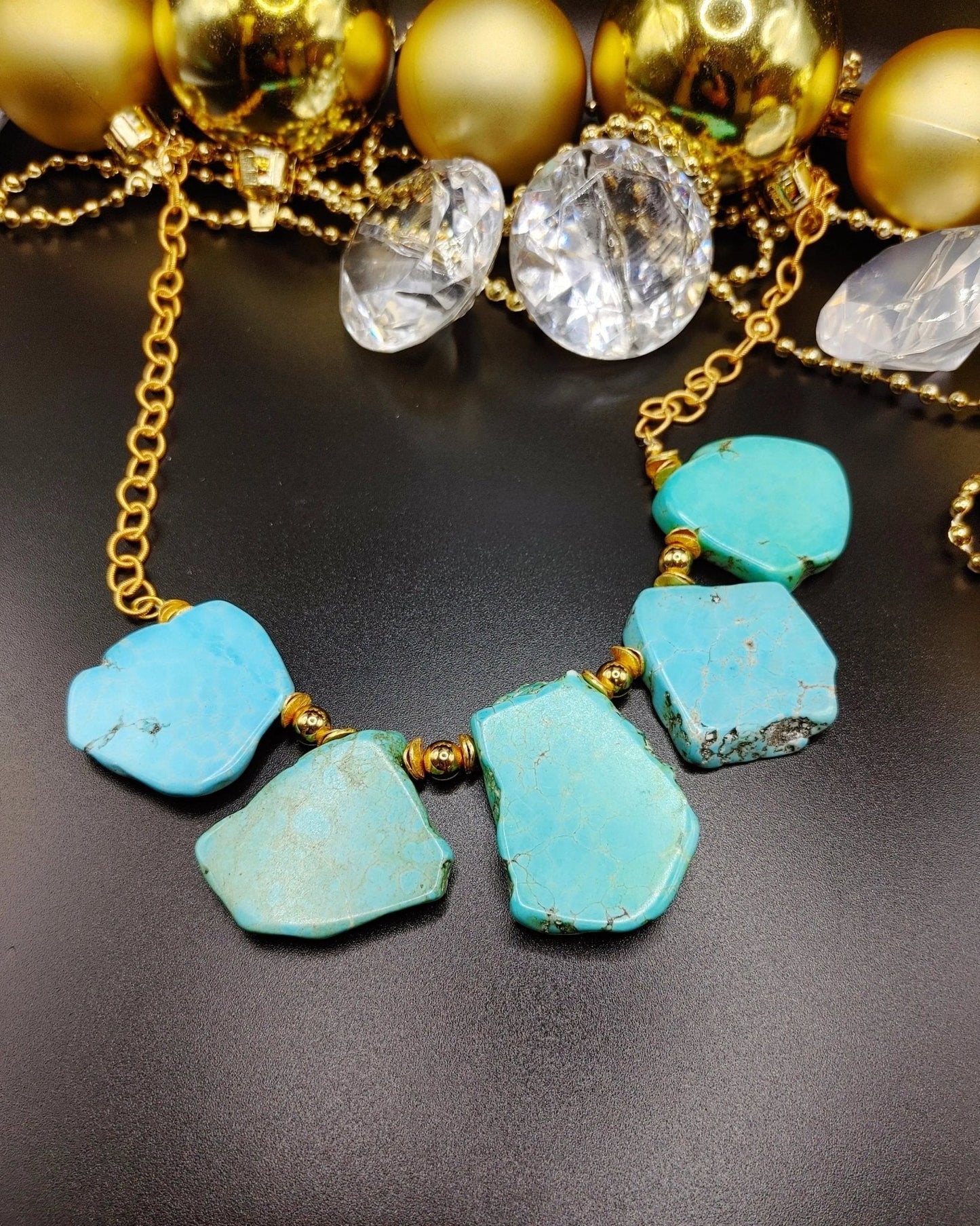 The Viyra Collar